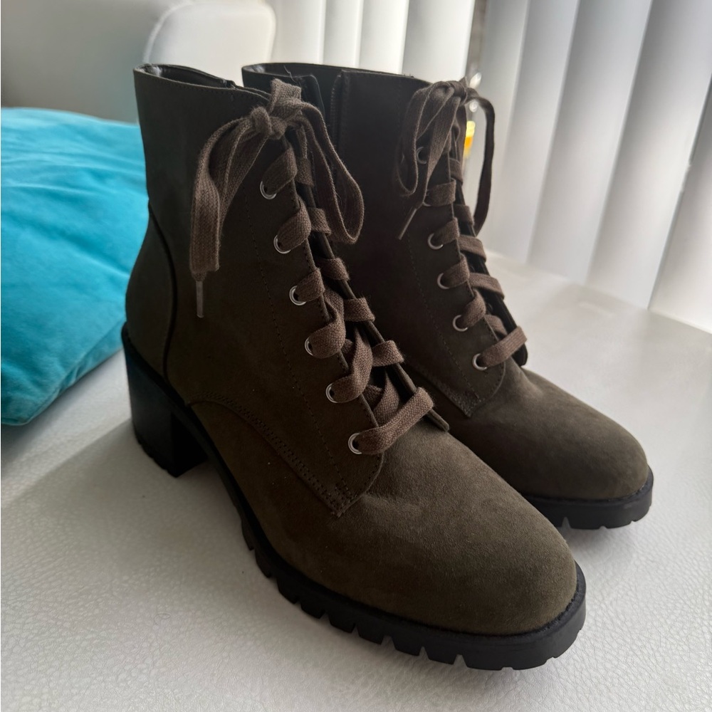 Primark Olive Lace-Up Boots